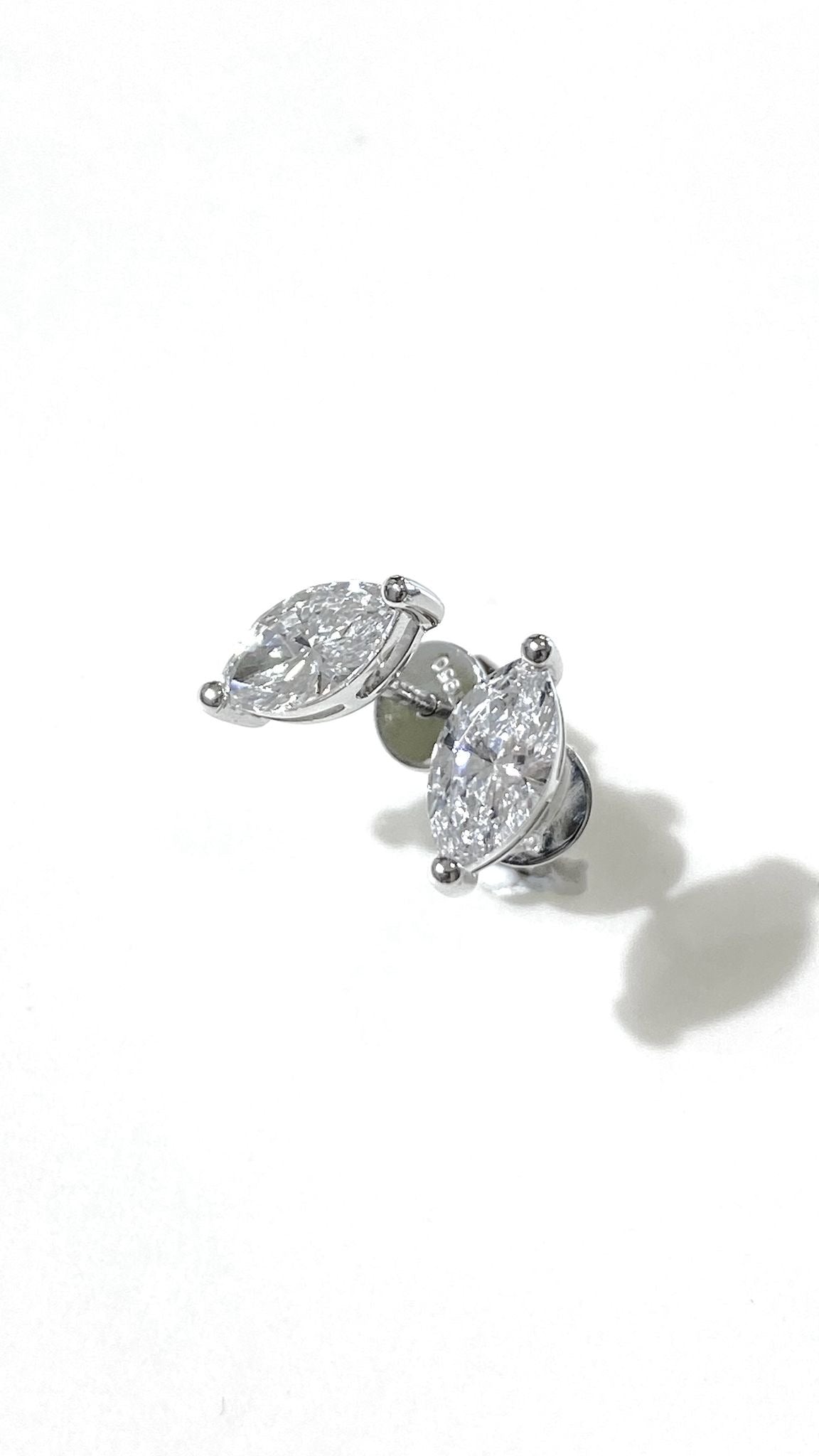 培育鑽石0.46ct馬眼形配0.066圓石鉑金耳環 lab grown diamond Marquise & Round Platinum earrings