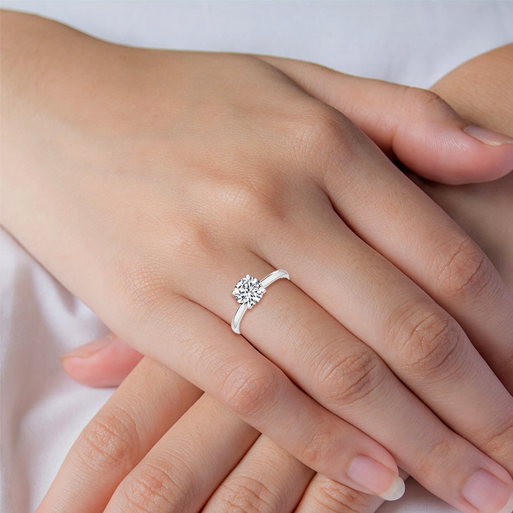 MT03 18KW Gold Lab Grown Diamond Engagement Ring