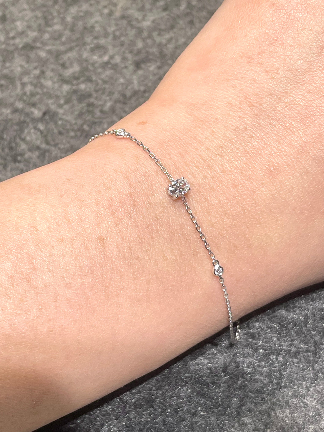 18k 0.25ct Oval Lab grown Diamond bracelet 18k 橢圓形培育鑽石手鏈